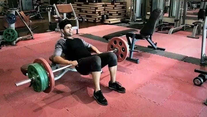 Post 6 by Abhishek Rattan on Instagram (video)