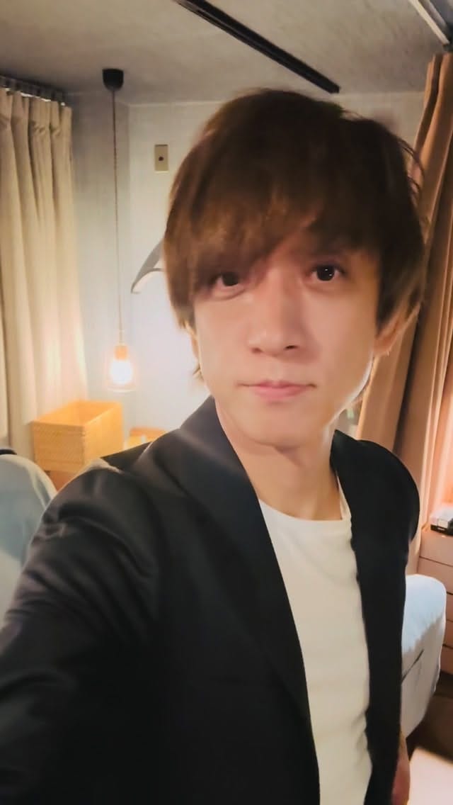 Post 5 by 𝐇 𝐀 𝐍 𝐂 𝐄｜singer🎙 on Instagram (video)