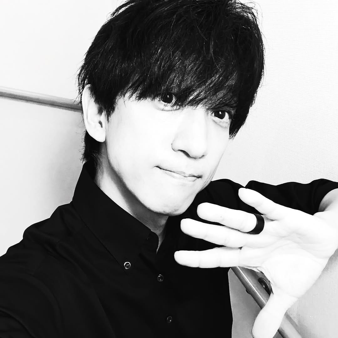 Post 2 by 𝐇 𝐀 𝐍 𝐂 𝐄｜singer🎙 on Instagram (image)
