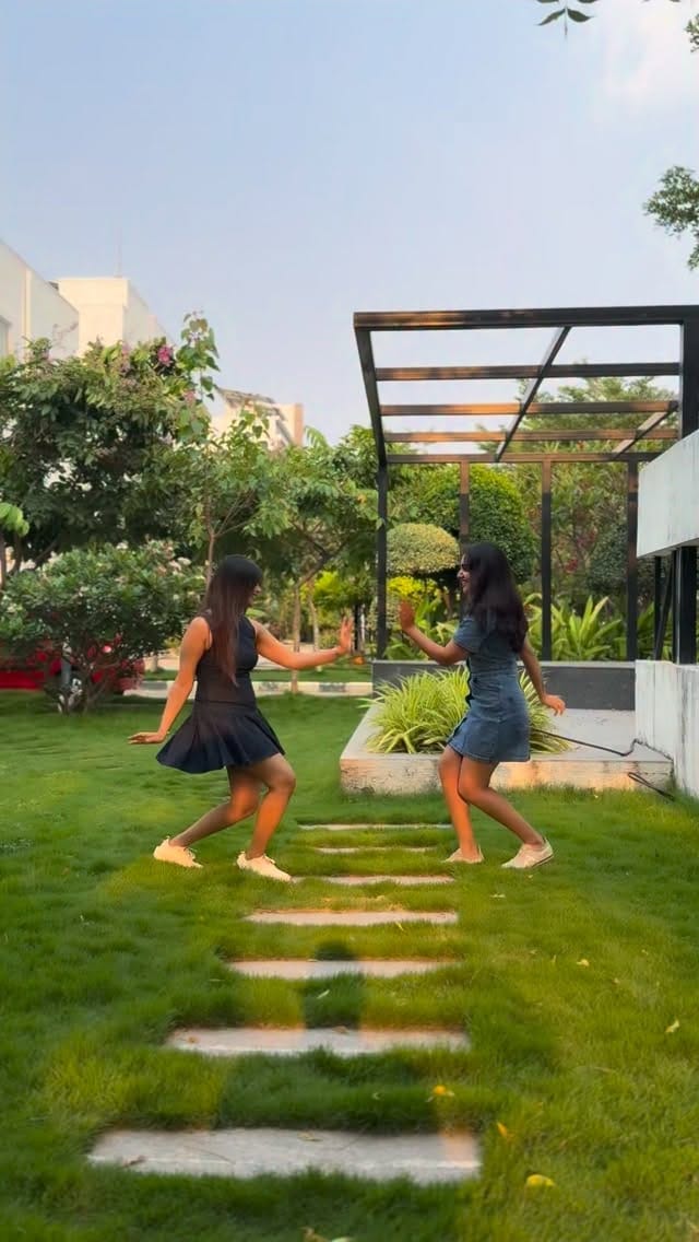Post 1 by SONIYA SINGH on Instagram (video)