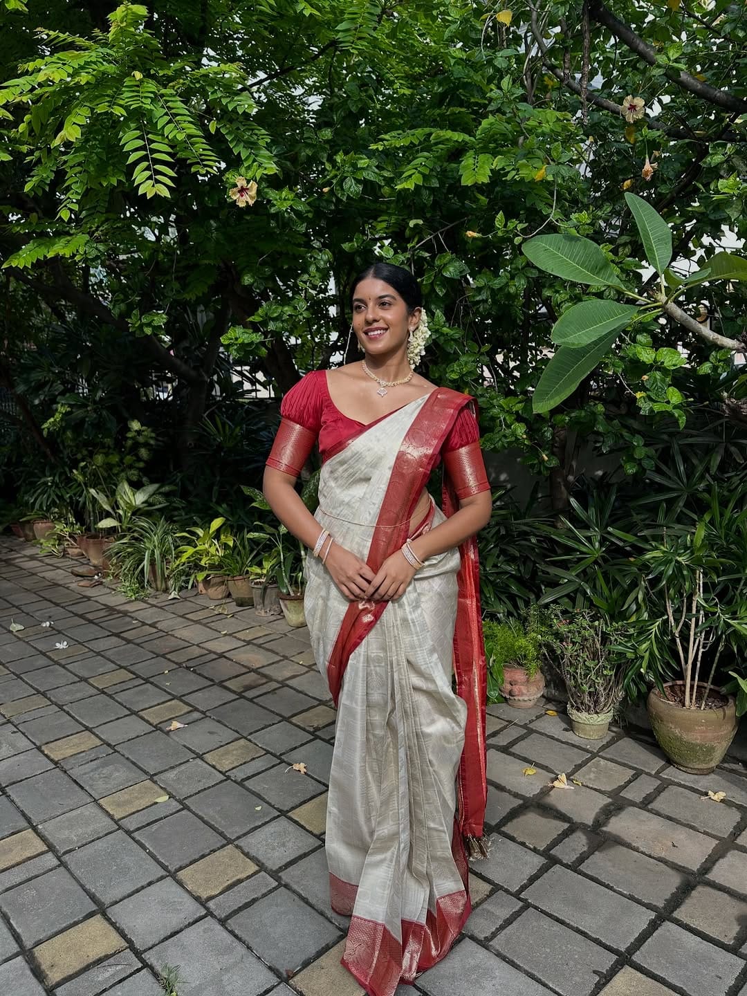 Post 8 by Magalakshmi Sudarsanan on Instagram (carousel)