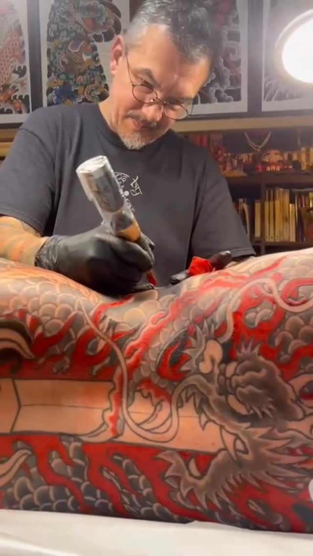 Post 5 by Rico • 彫悧岵 • だるま小屋 on Instagram (video)