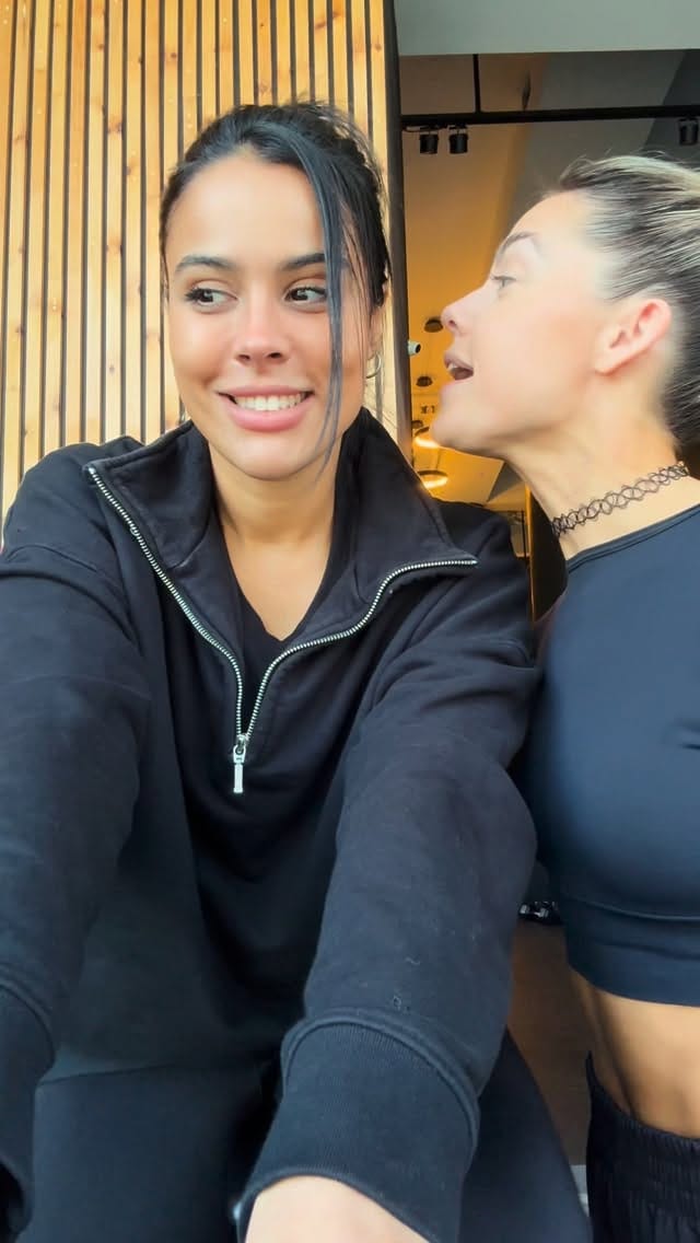 Post 3 by Estefi Pais on Instagram (video)