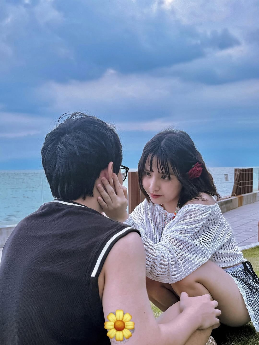 Post 6 by Nguyễn Ngân on Instagram (carousel)