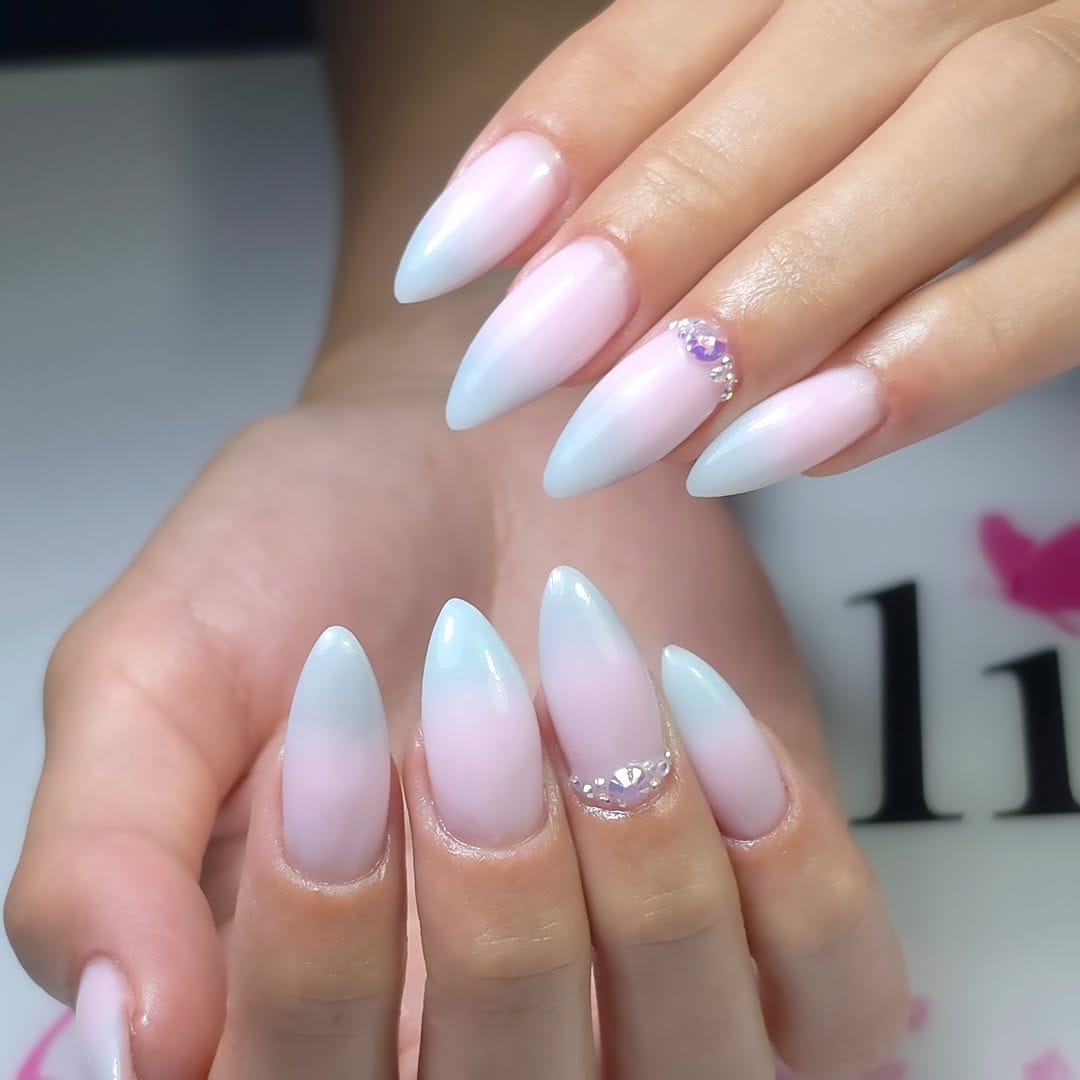 Post 6 by onicotecnica/educator/Aline master nails/Russian mani e pedi on Instagram (carousel)