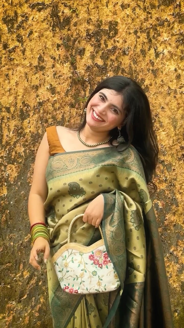 Post 4 by 💚Sushma V Thogre💚 on Instagram (video)