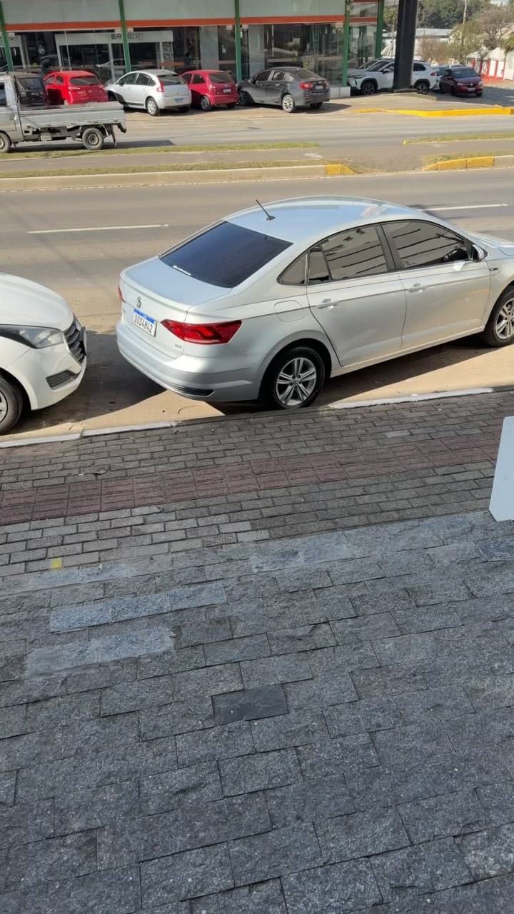 Post 8 by Zanella Veículos on Instagram (video)