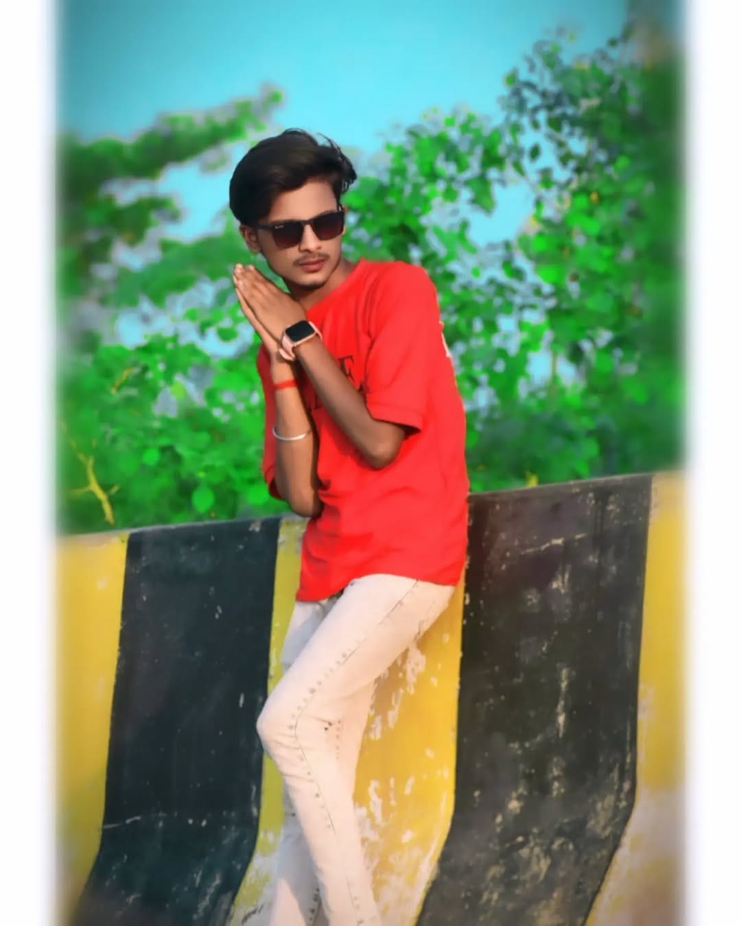 Post 10 by subhash kumr on Instagram (carousel)