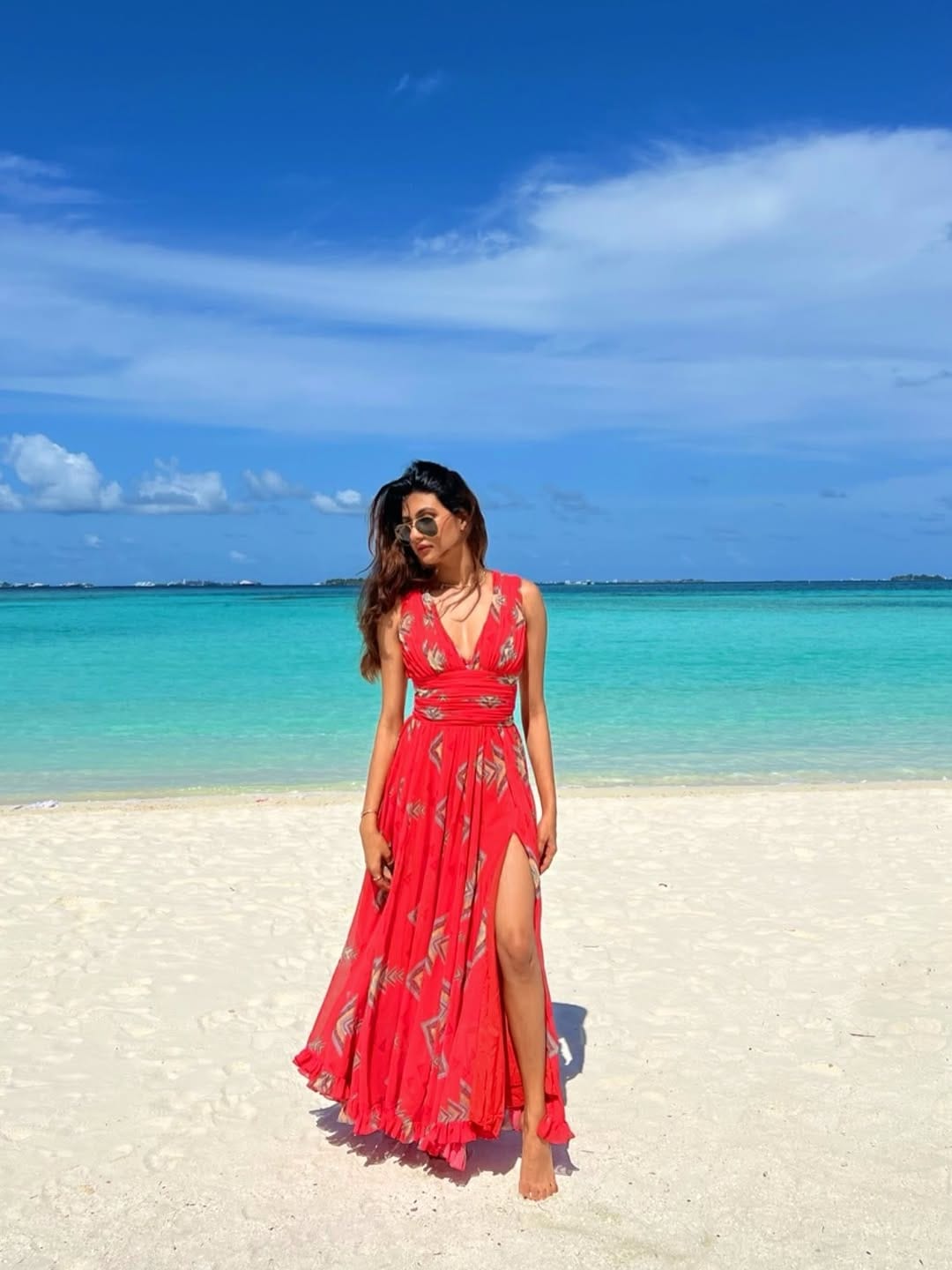 Post 5 by Nidhhi Ravi Tapadiaa on Instagram (carousel)