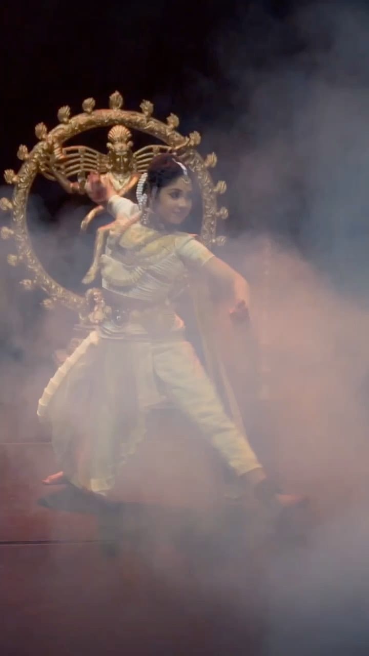 Post 10 by Kavya Muralidaran on Instagram (video)