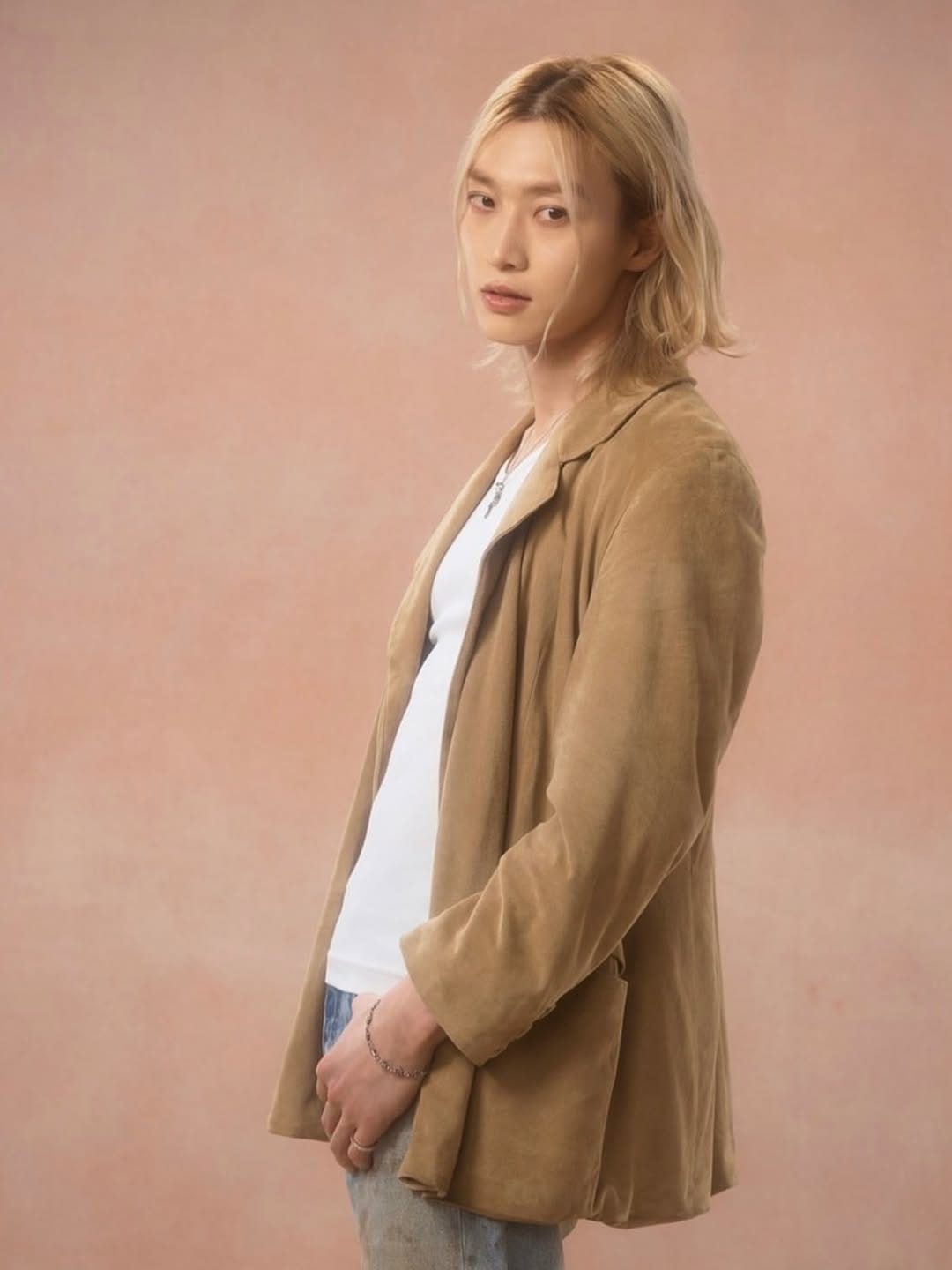 Post 6 by Makeup Artist YUKINA on Instagram (carousel)