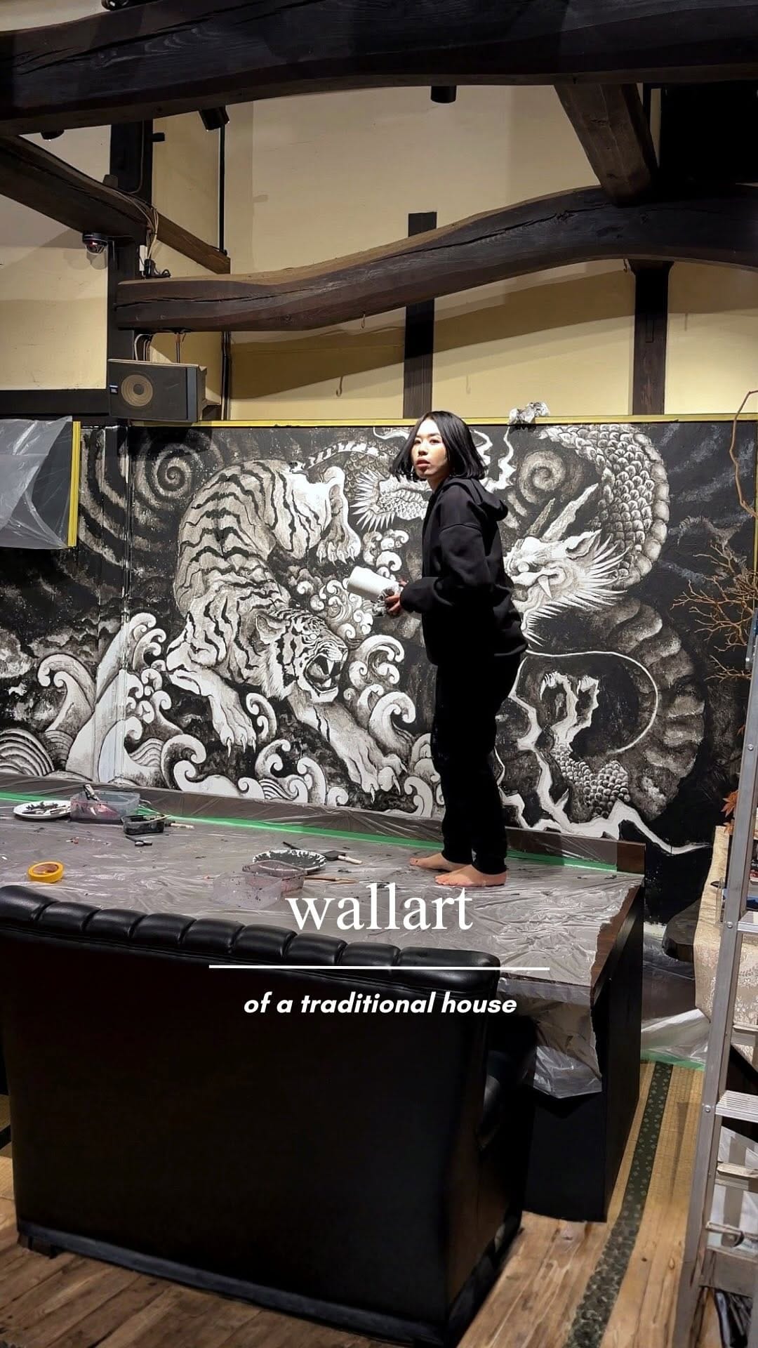 Post 6 by 墨絵師yoshimi  / Ink Wash Painting Artist on Instagram (video)