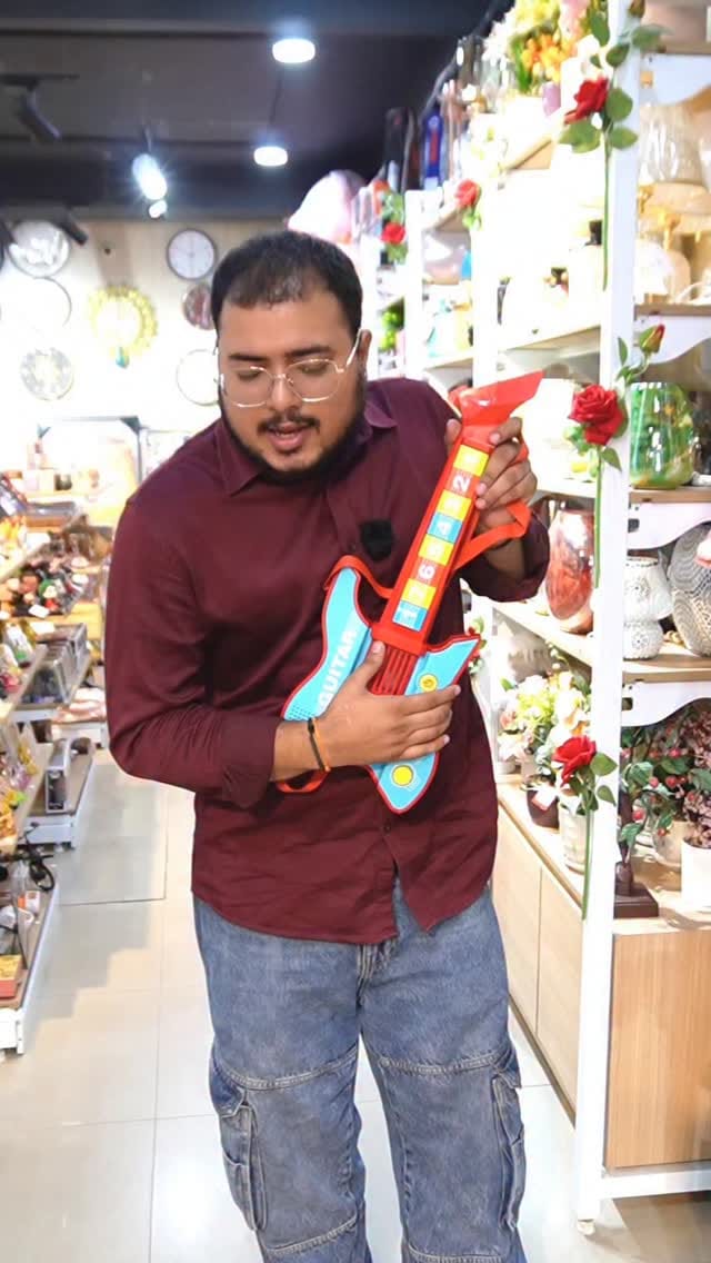 Post 4 by Abbloo® on Instagram (video)