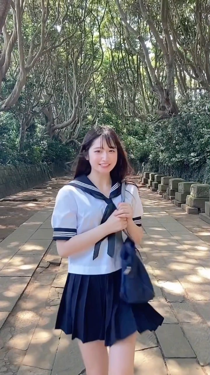 Post 10 by 貝賀 琴莉 Kaiga Kotori on Instagram (video)