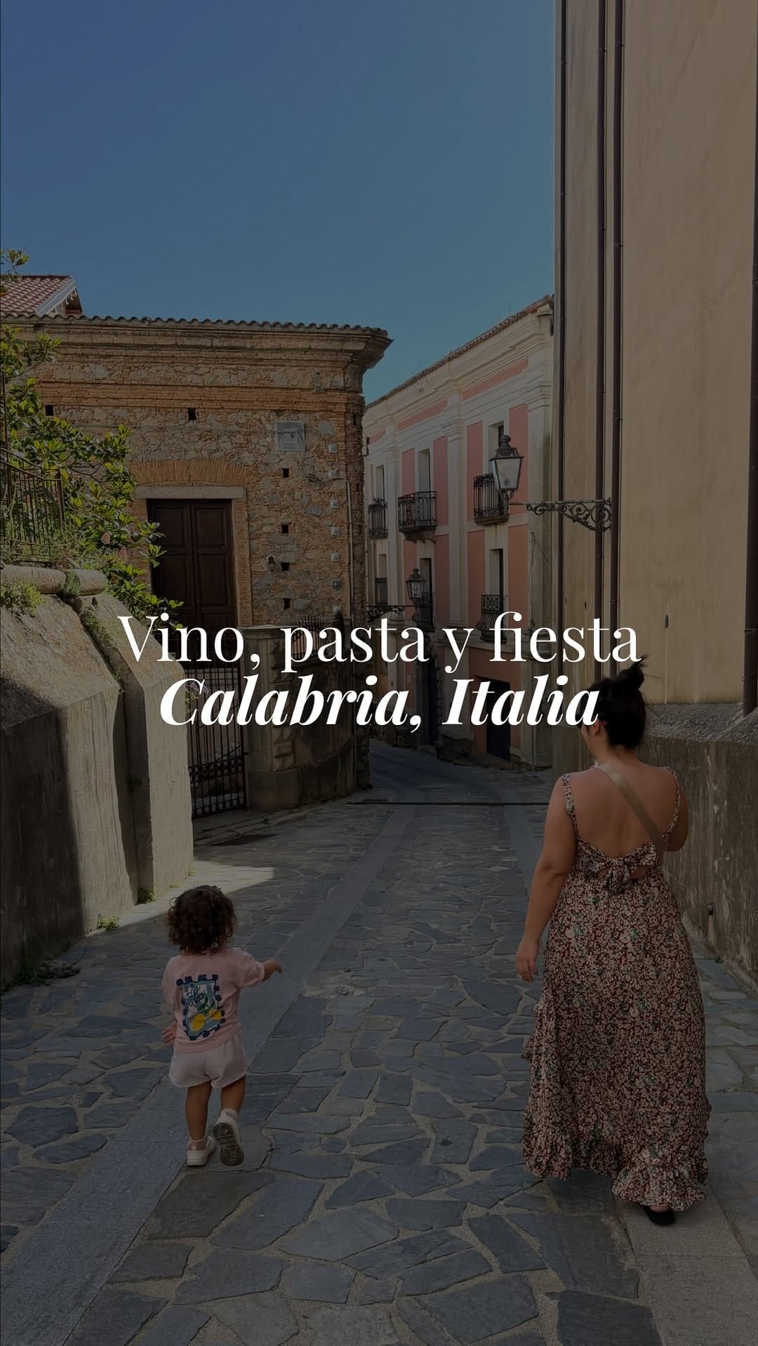Post 7 by Caro y Cami • Skincare Experts on Instagram (video)