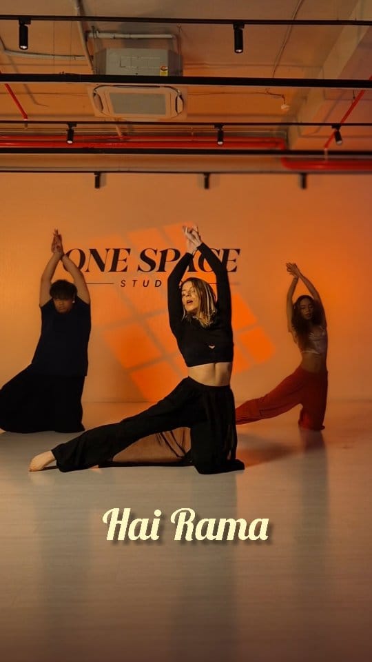 Post 9 by Joanna Ashka on Instagram (video)