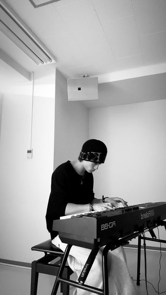 Post 2 by 桑山 隆太/WATWING on Instagram (video)