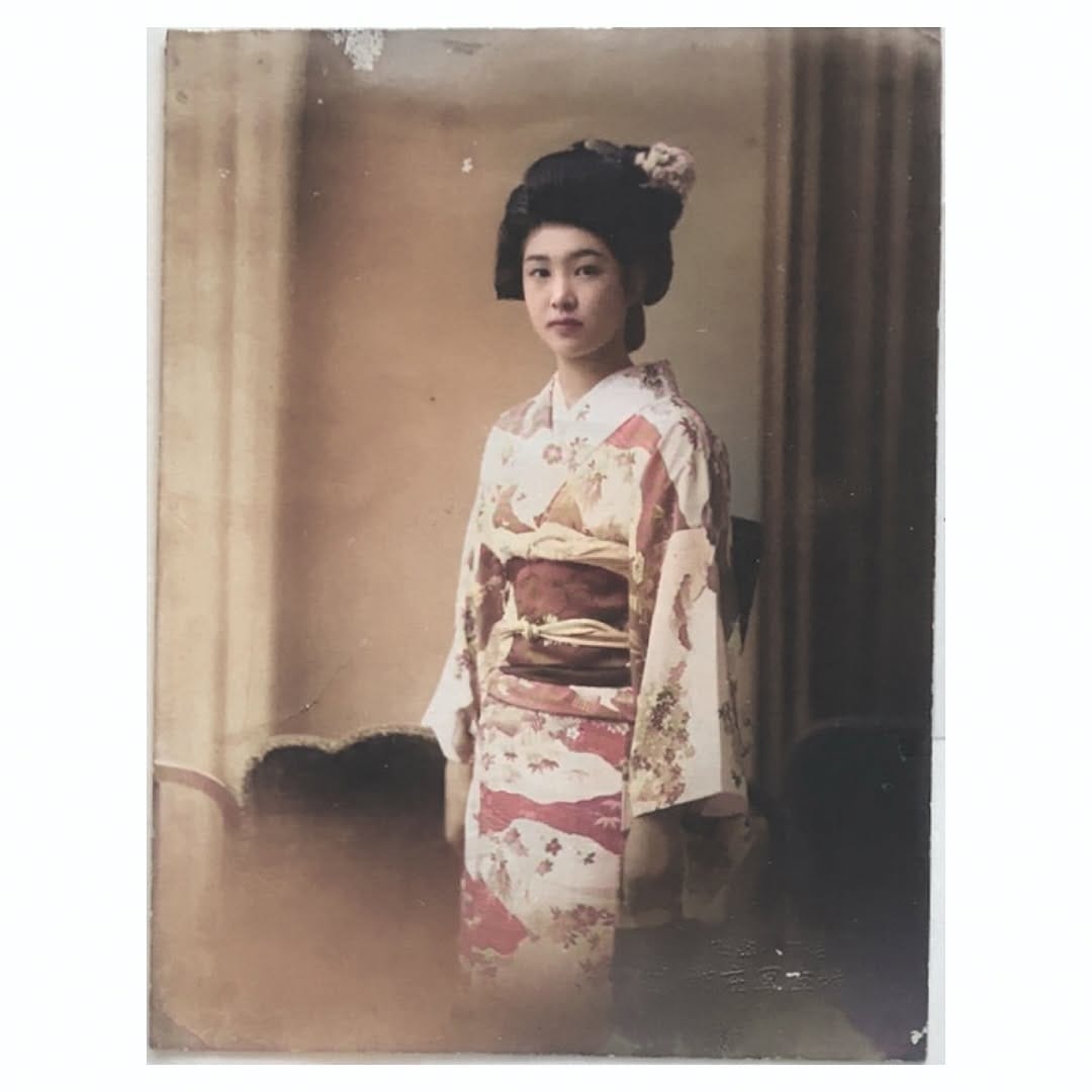 Post 2 by Rie Sugita @ Designer on Instagram (carousel)