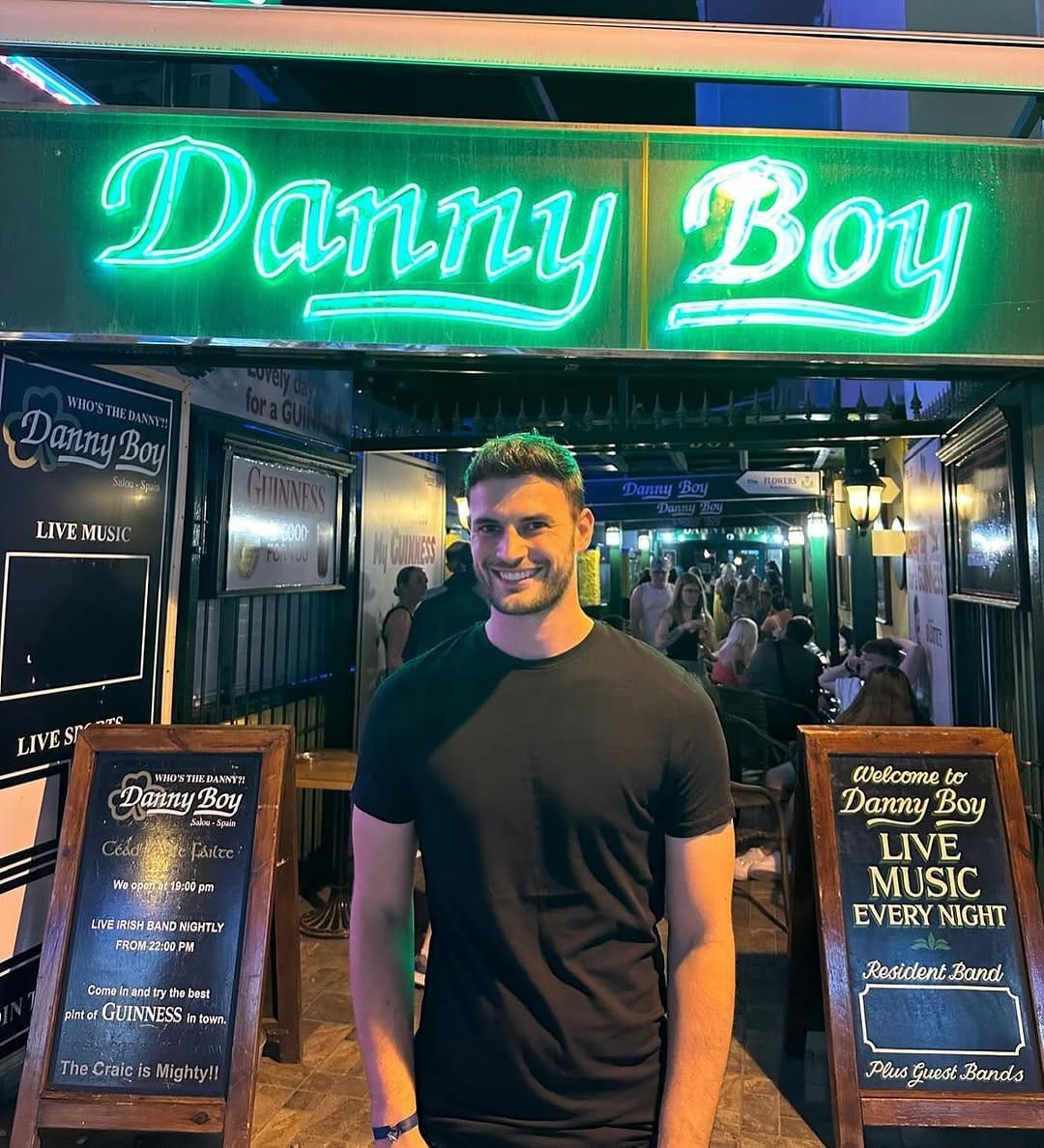 Post 4 by Daniel “SB737” Cockett on Instagram (image)