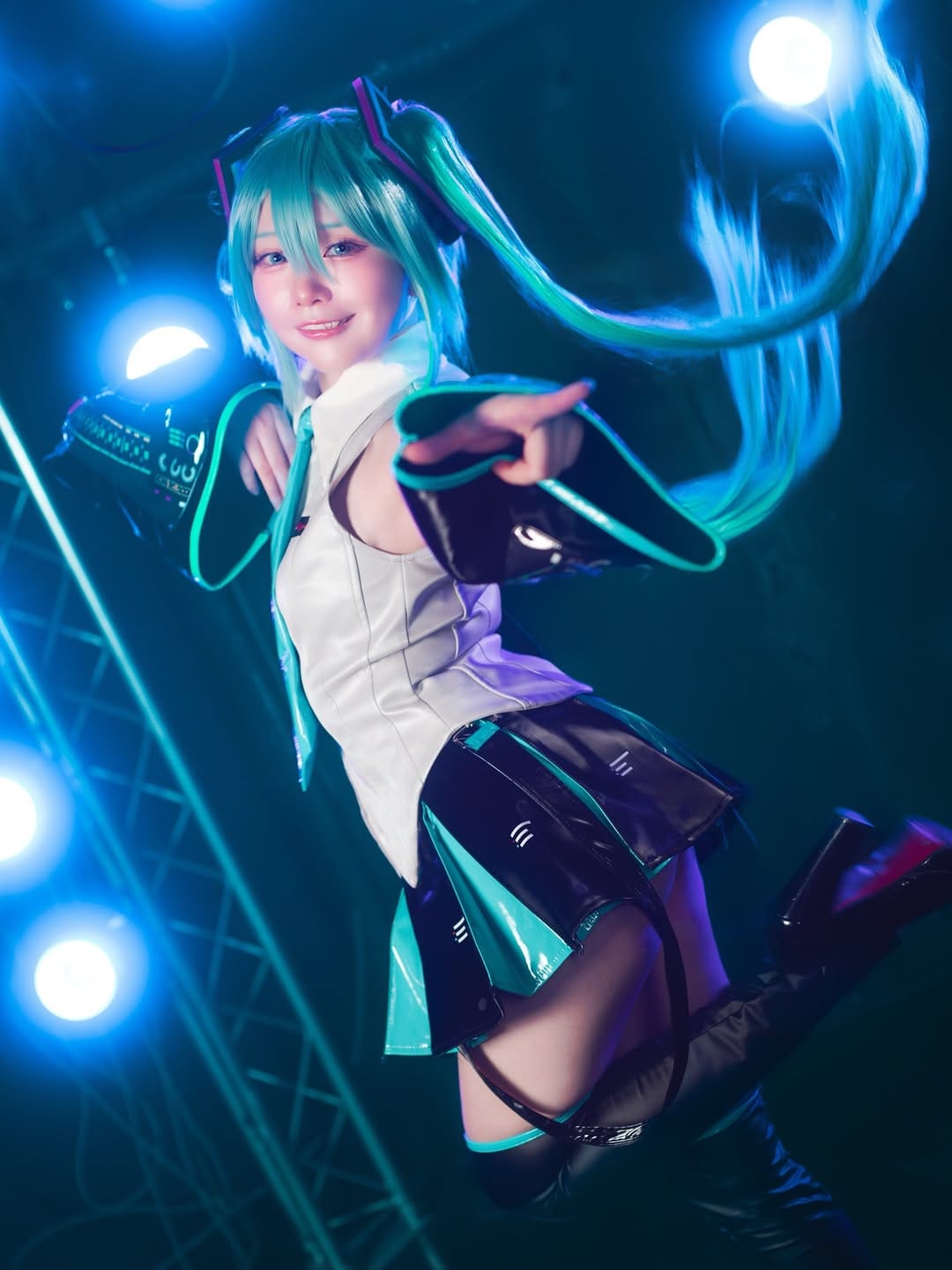 Post 6 by しゃちつづる🗡🐋 on Instagram (image)