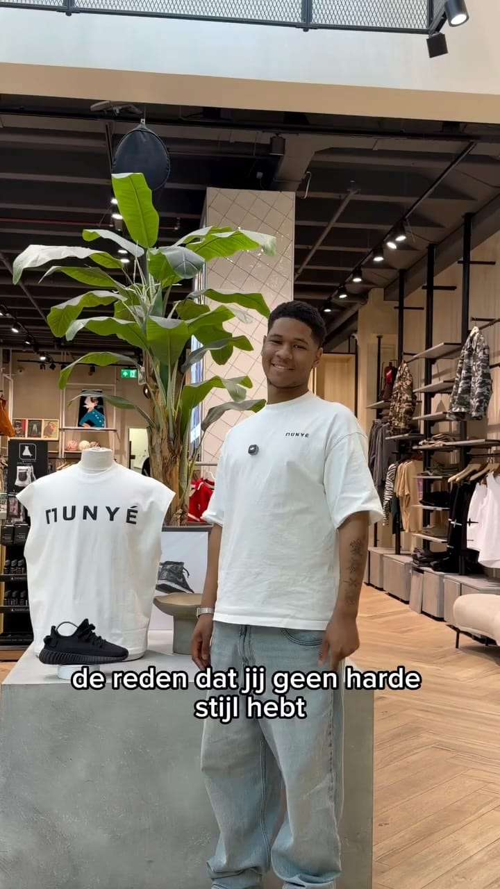 Post 6 by MUNIE&CO on Instagram (video)