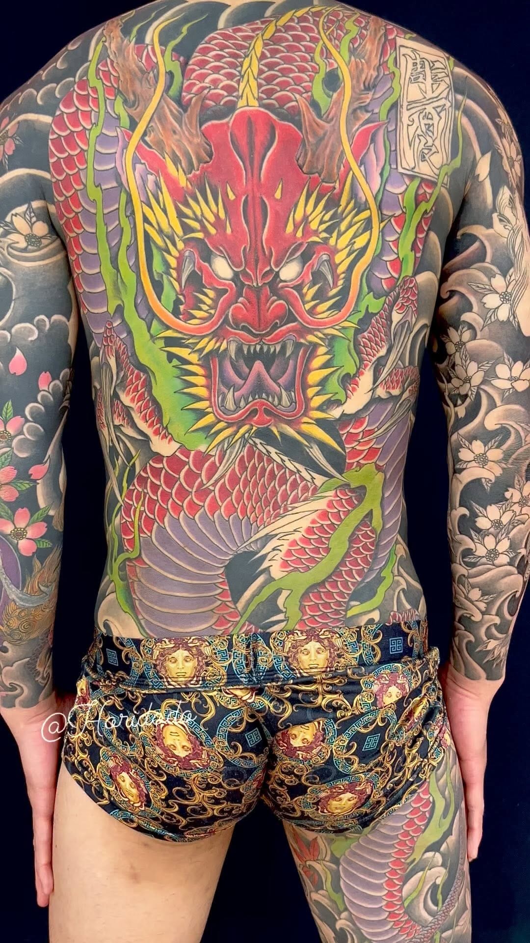 Post 8 by Dodo 彫百々 on Instagram (video)