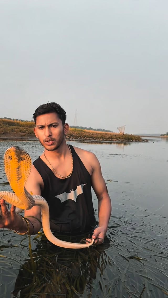 Post 8 by Sarp Rakshak Sandeep Joshi on Instagram (video)