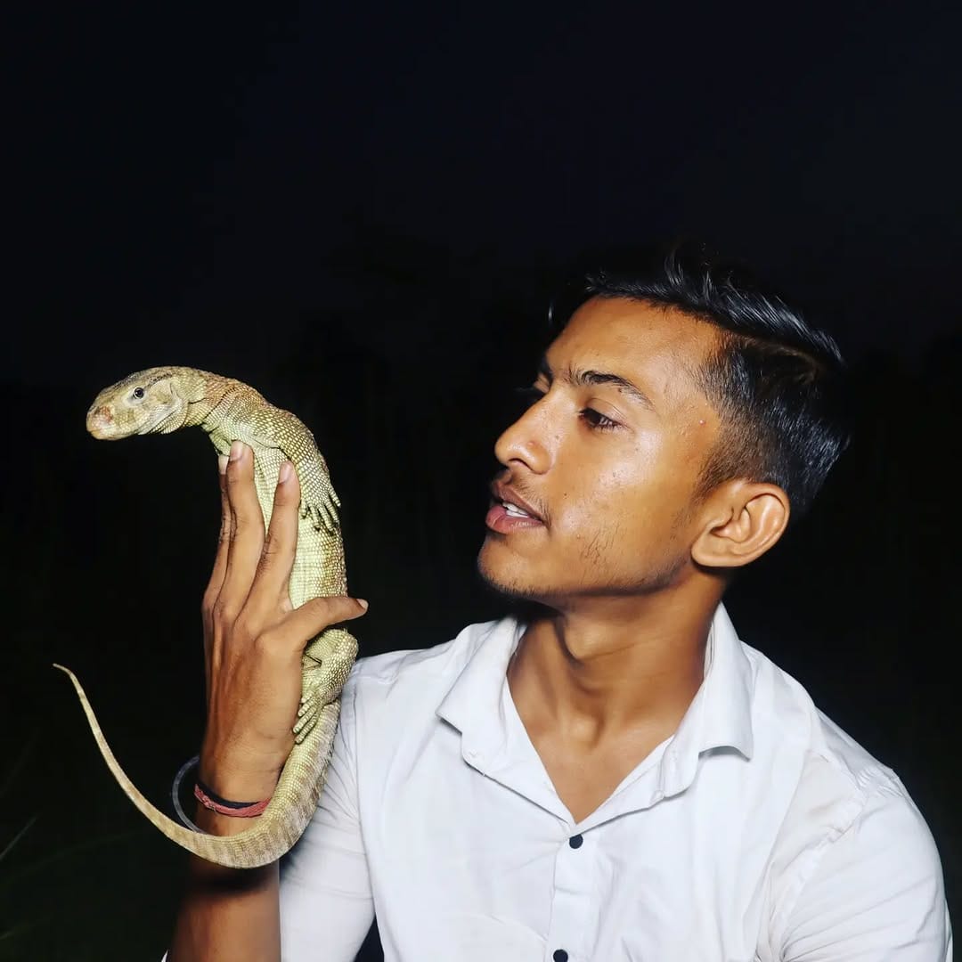 Post 10 by Sarp Rakshak Sandeep Joshi on Instagram (carousel)