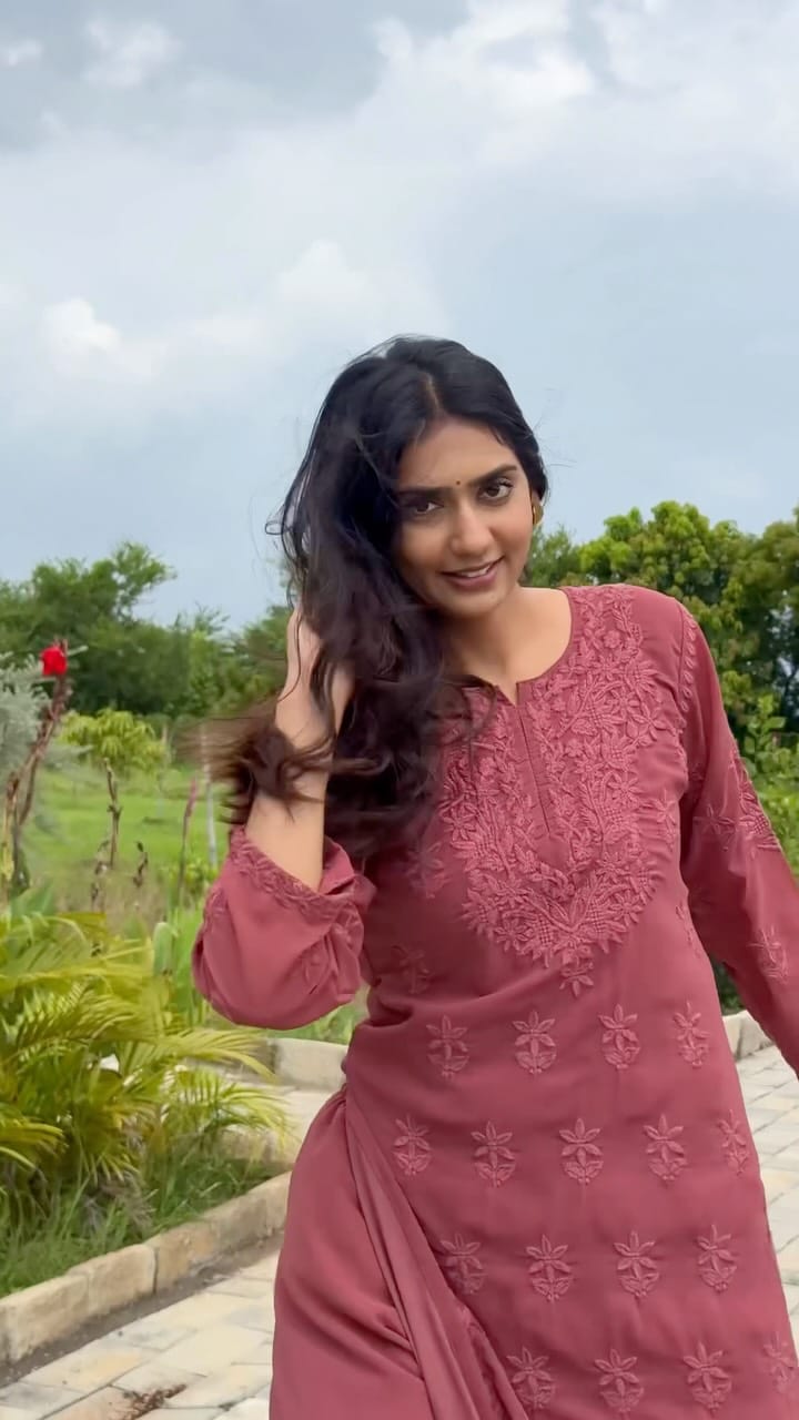Post 1 by Krina Pathak on Instagram (video)