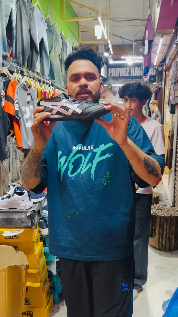 Post 6 by Deepak Bhatia on Instagram (video)