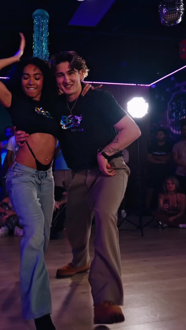 Post 10 by 𝐌 𝐎 𝐍 𝐈 𝐊 𝐀 & 𝐕 𝐈 𝐂 𝐓 𝐎 𝐑 on Instagram (video)