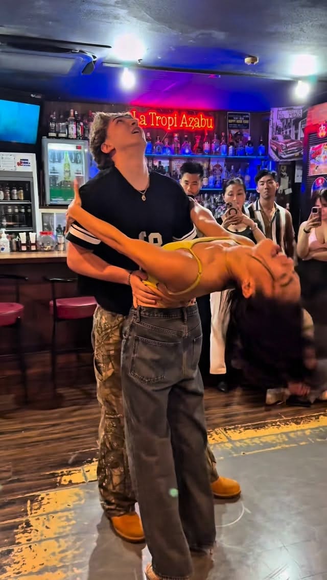 Post 5 by 𝐌 𝐎 𝐍 𝐈 𝐊 𝐀 & 𝐕 𝐈 𝐂 𝐓 𝐎 𝐑 on Instagram (video)