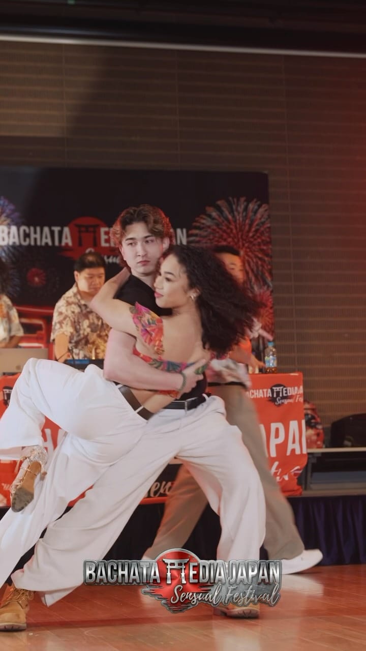 Post 1 by 𝐌 𝐎 𝐍 𝐈 𝐊 𝐀 & 𝐕 𝐈 𝐂 𝐓 𝐎 𝐑 on Instagram (video)