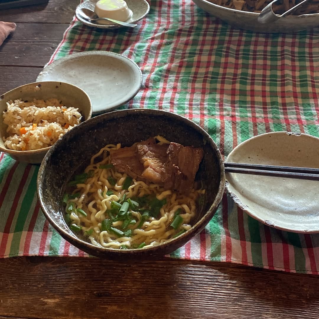 Post 2 by Yumi Hayakawa早川ユミ on Instagram (image)