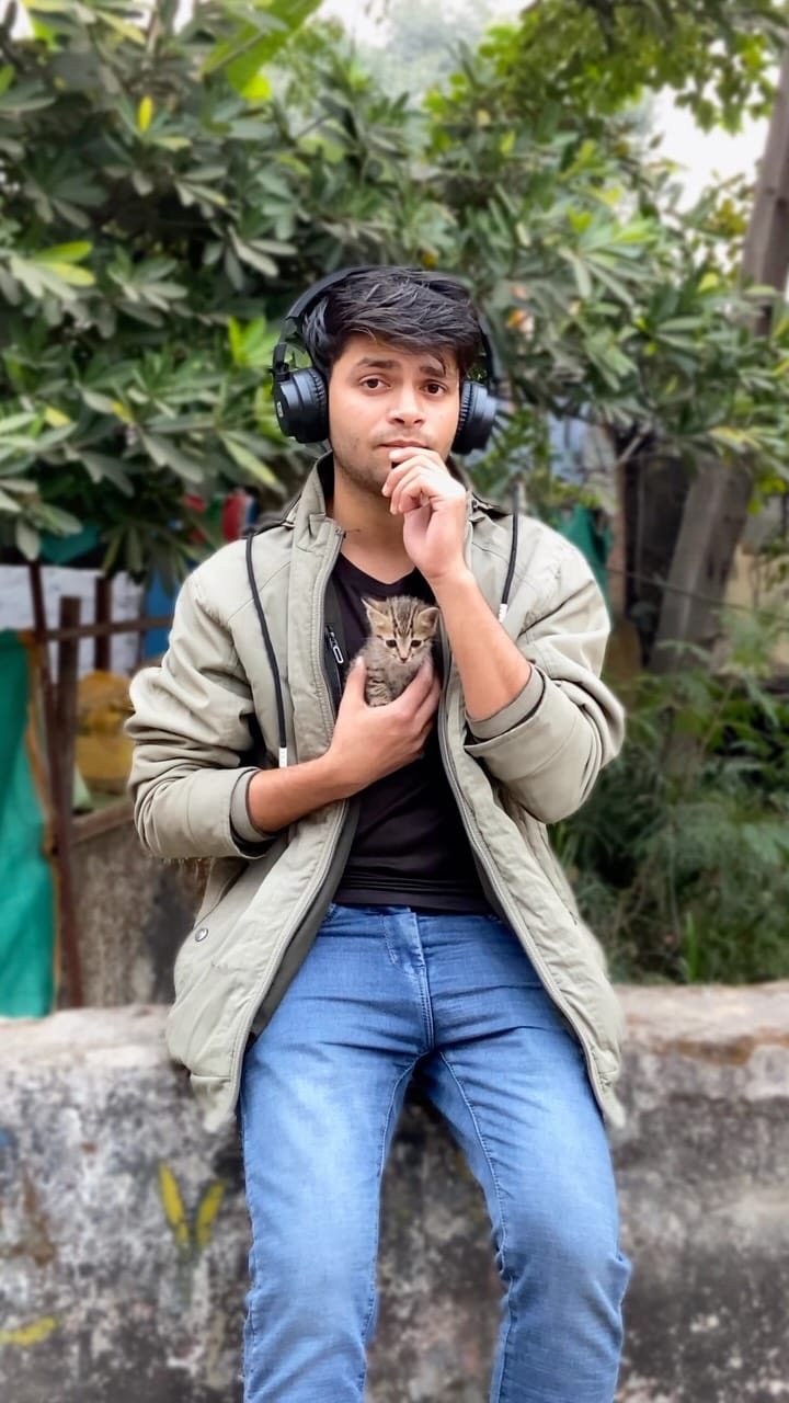 Post 1 by ARISH GOUR on Instagram (video)