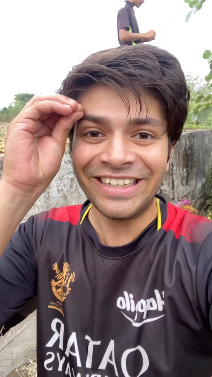 Post 8 by ARISH GOUR on Instagram (video)