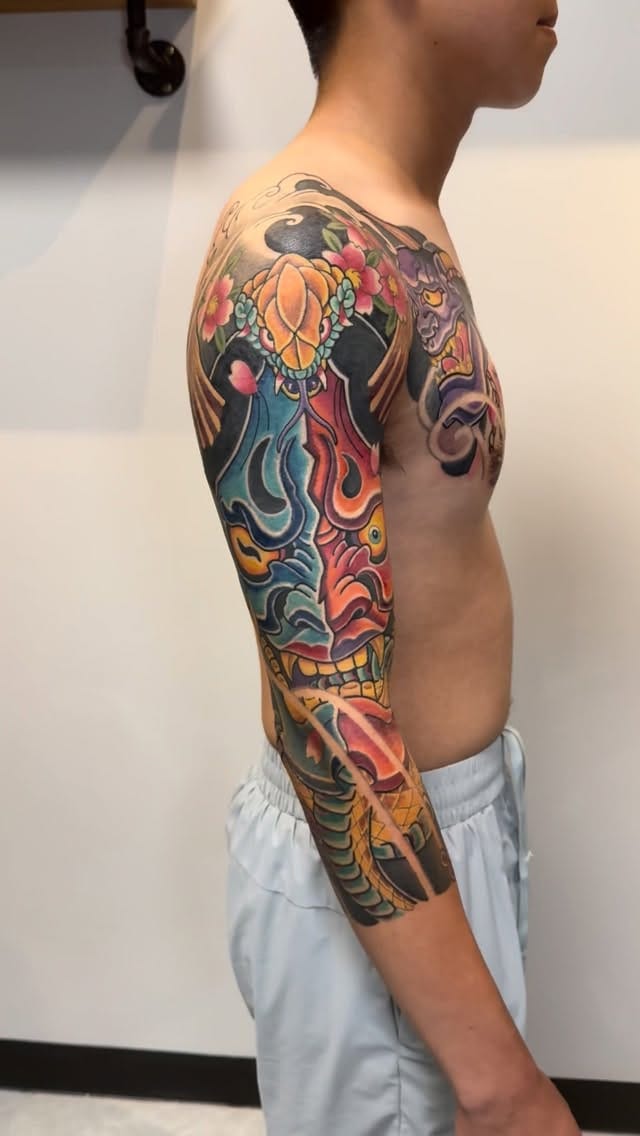 Post 2 by 享受刺青 Enjoy Tattoo on Instagram (video)