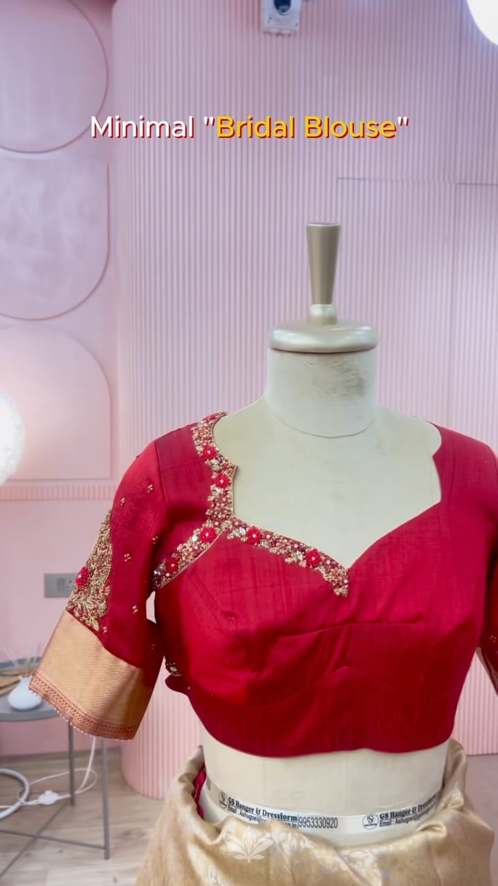 Post 4 by @thulir.designer on Instagram (video)