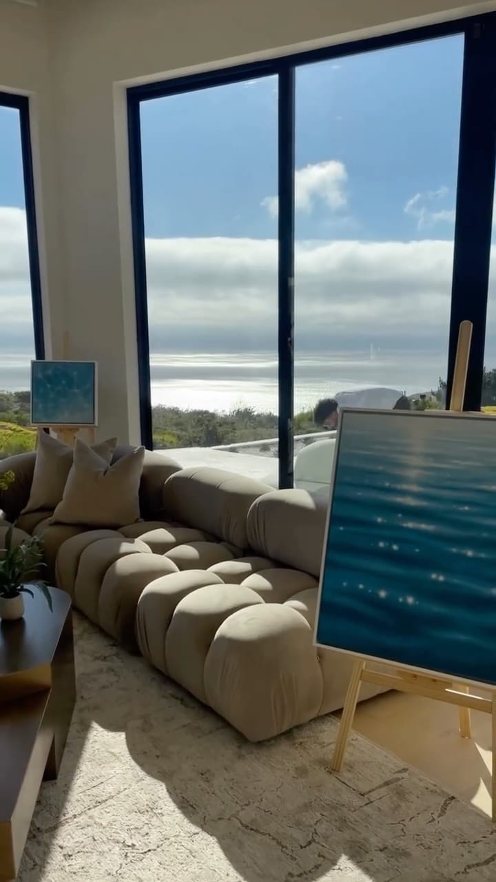 Post 3 by Laura Browning on Instagram (video)