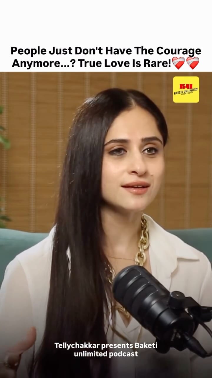 Post 3 by Hunar Hali on Instagram (video)