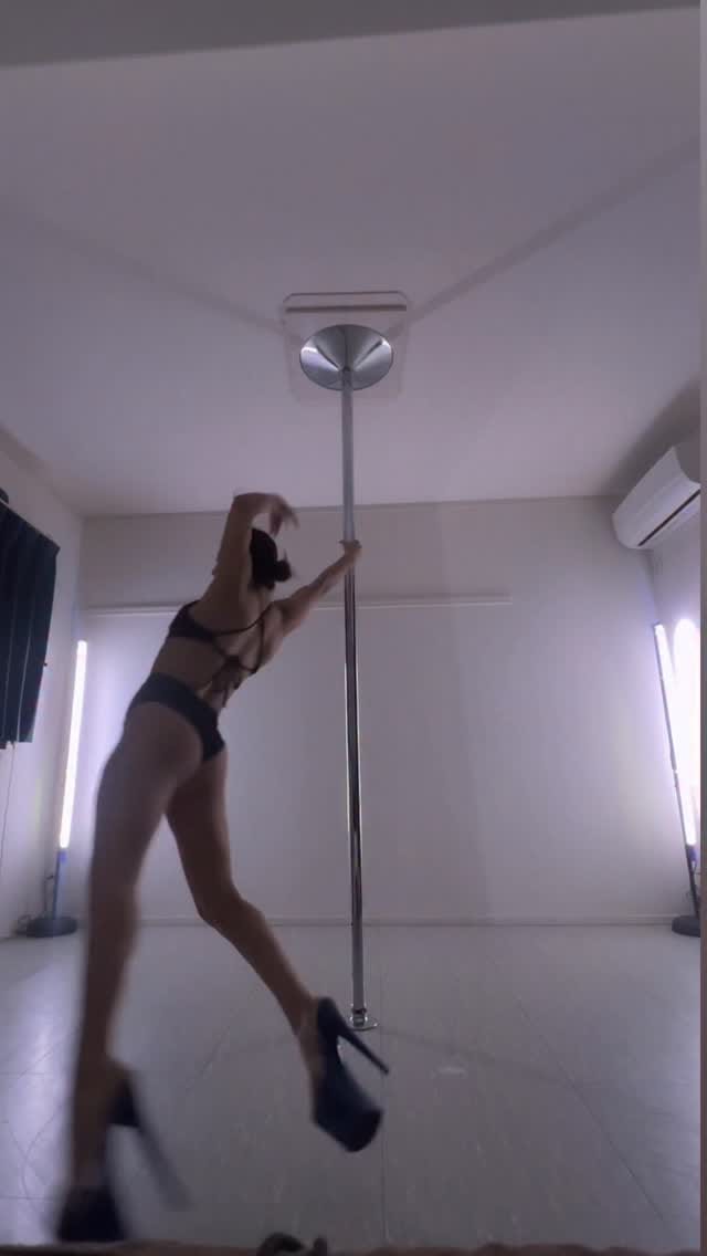 Post 7 by haruna_pole HarunaMatsunami on Instagram (video)