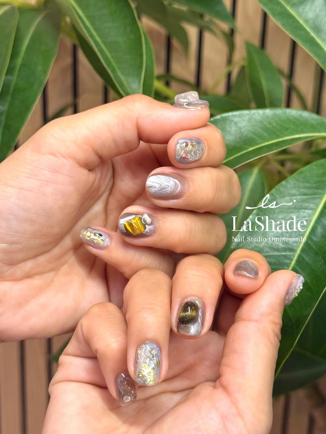 Post 4 by Miho okawara on Instagram (carousel)
