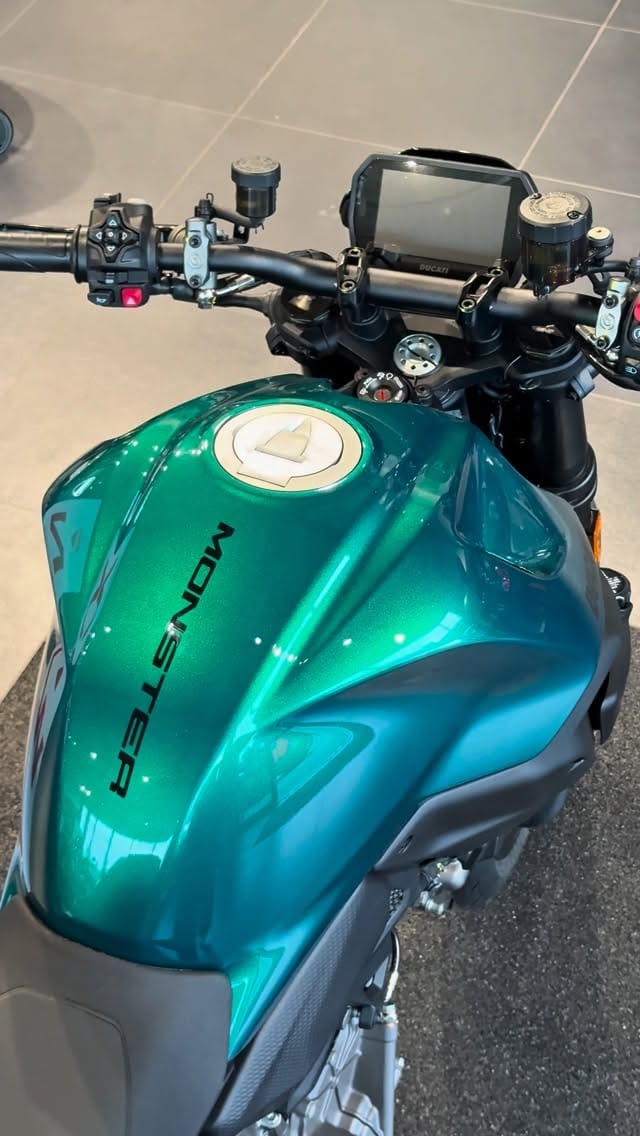 Post 6 by DUCATI AMSTERDAM on Instagram (video)