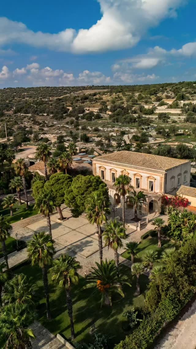 Post 2 by Andrii Shnaider photographer Sicily on Instagram (video)
