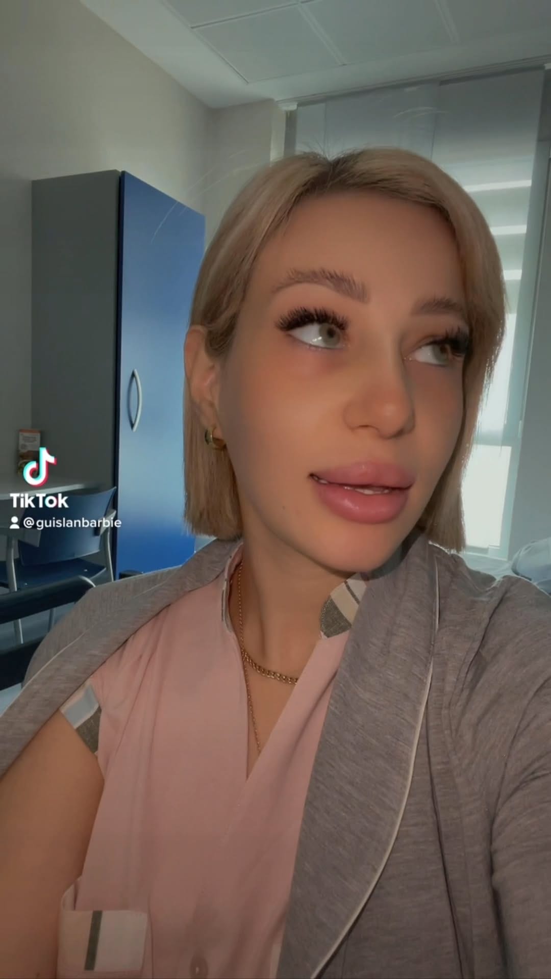 Post 10 by Ghizlane Zeroual on Instagram (video)