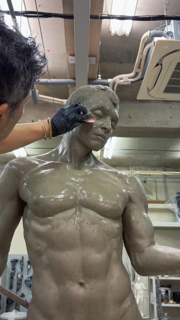 Post 2 by Hironori Kiyoshima on Instagram (video)