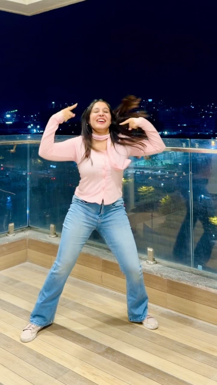 Post 1 by Madhura Mohod on Instagram (video)