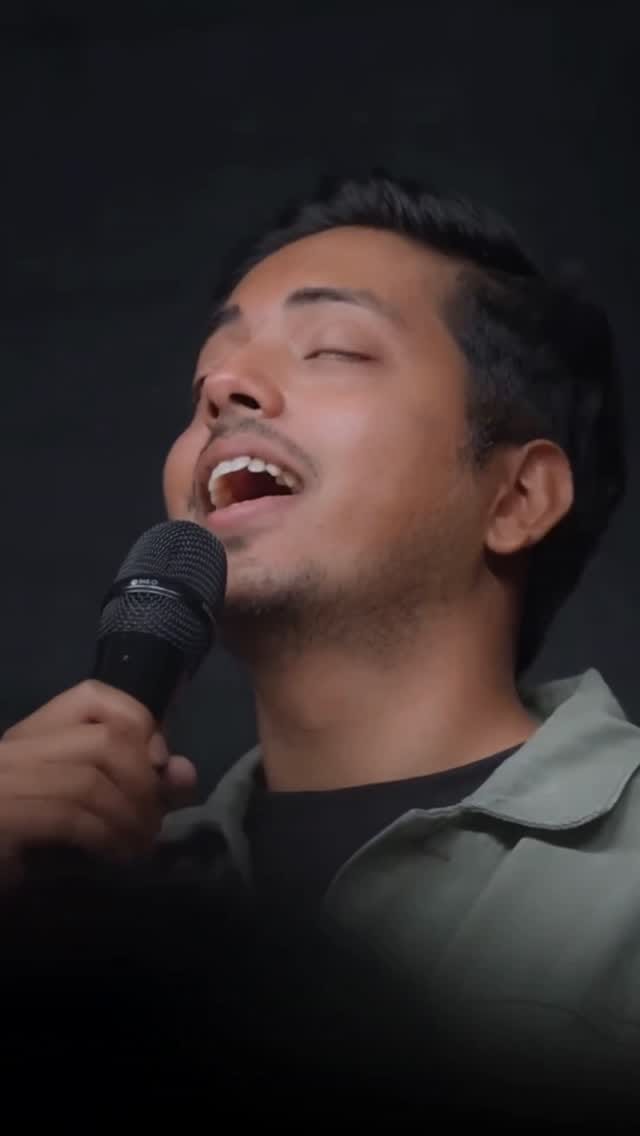 Post 9 by The Laugh Store on Instagram (video)
