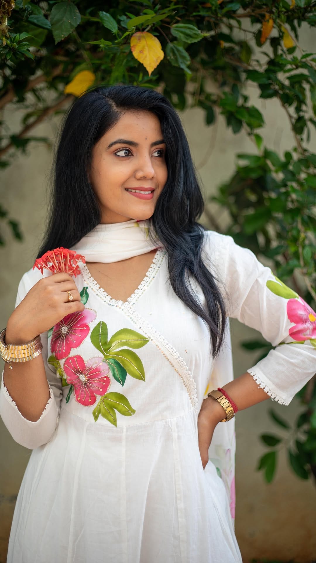 Post 3 by Kavya Mahadev on Instagram (video)