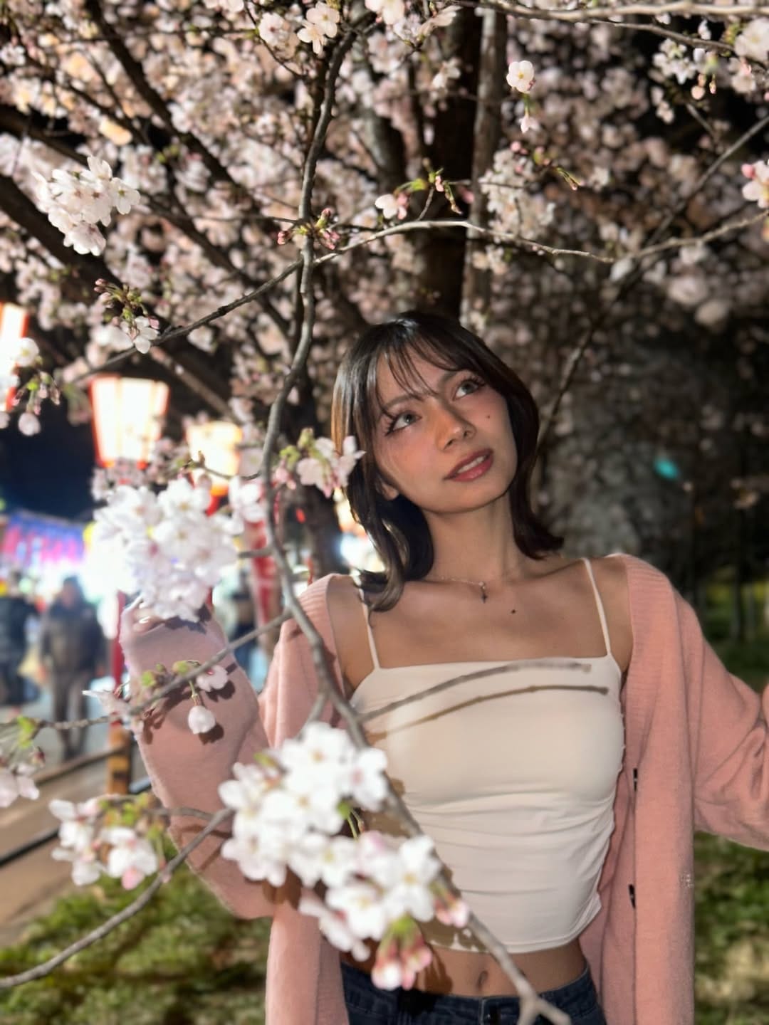 Post 6 by Mehri メヘリー on Instagram (carousel)